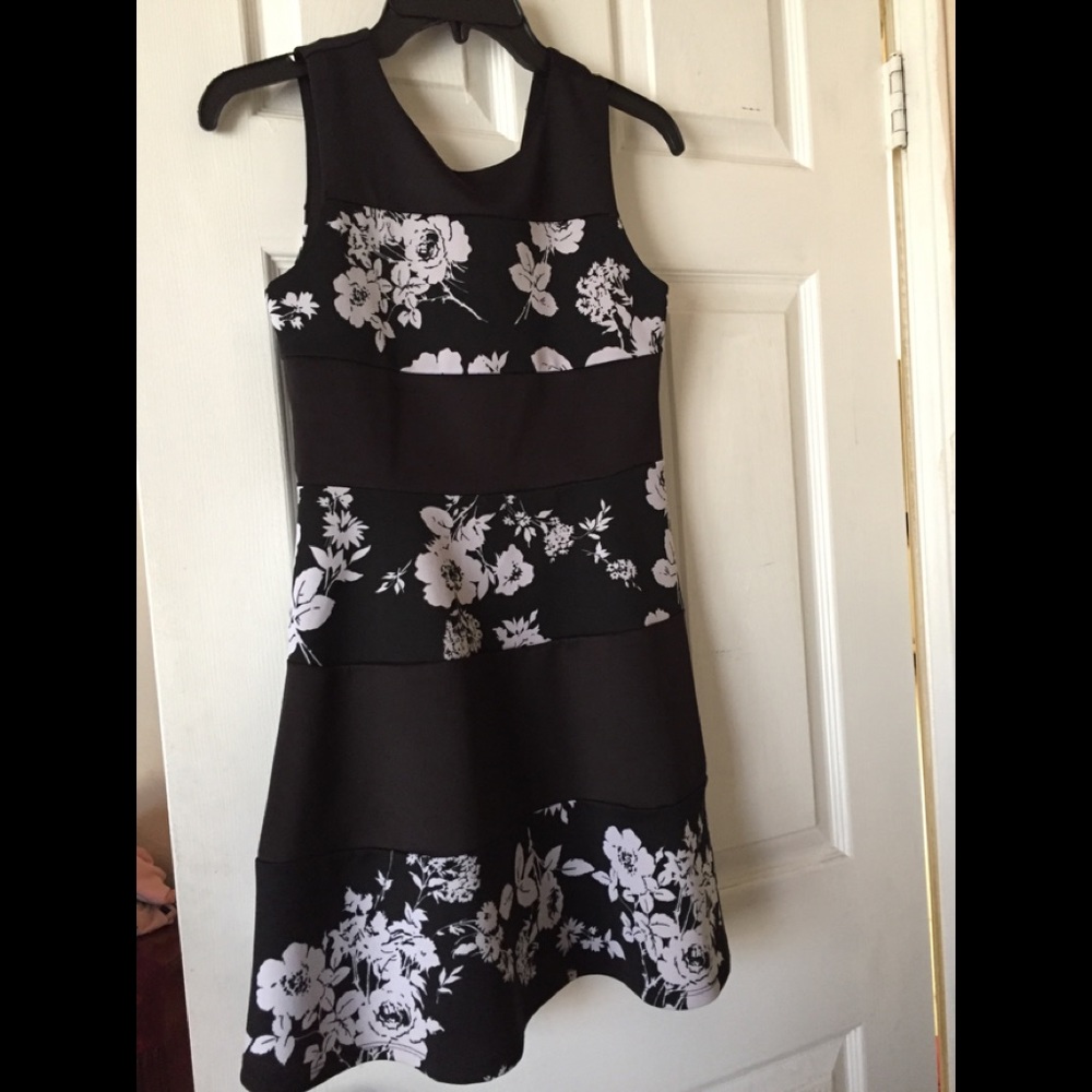 Kids dress.